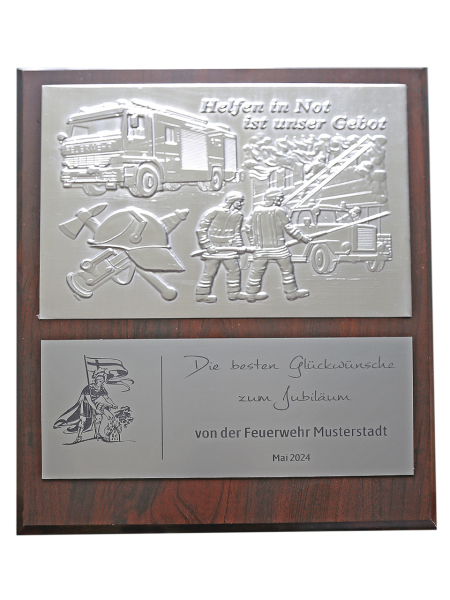 Holztafel Feuerwehr Helfen in Not2